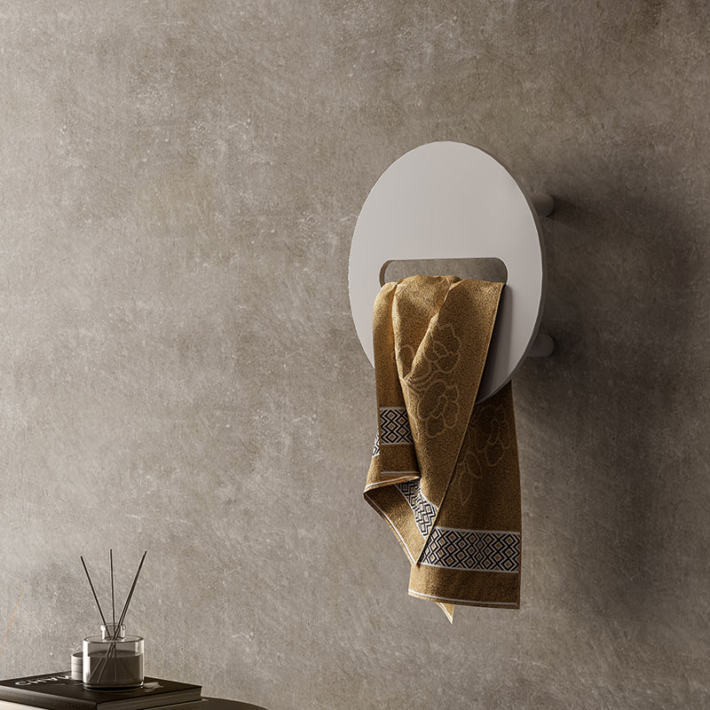 P&Bhusri small towel radiator K23